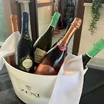 Sisan Family منتجع باردولينو