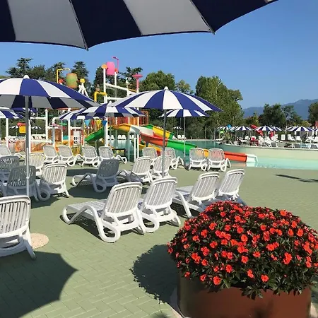 Sisan Family אתר נופש ברדולינו